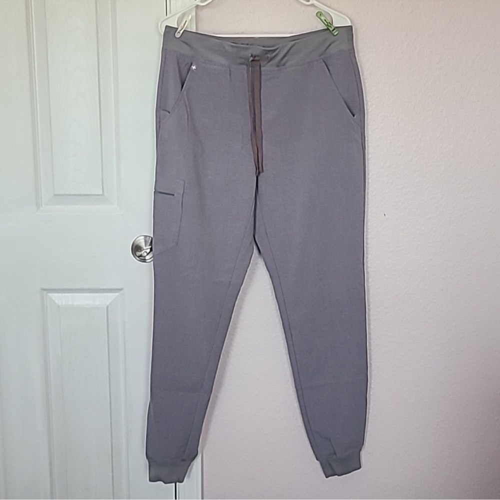 Figs Zamora Jogger Scrub Pants- size medium